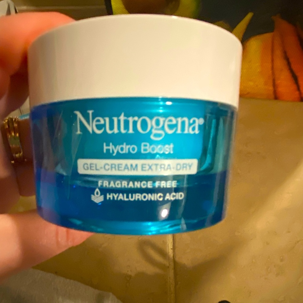 Neutrogena hydro boost gel cream for extra dry skin